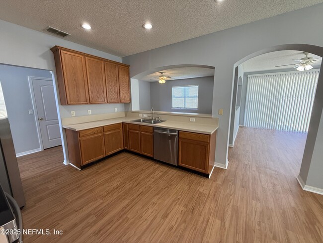 Building Photo - 3040 Postmill Dr