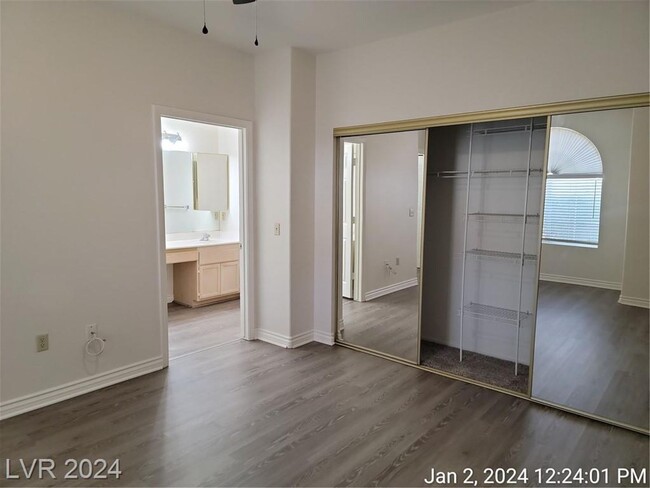 Building Photo - VERY DESIRABLE GREEN VALLEY 1st FLOOR UNIT...