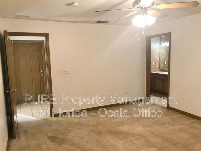 Building Photo - 18 Cedar Tree Trce