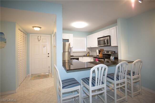 Building Photo - 225 Turtle Lake Ct