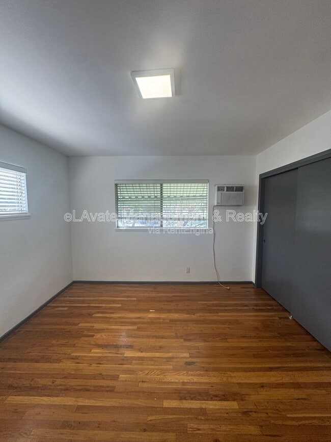 Building Photo - 12157 Chandler Blvd