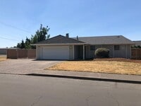 Building Photo - Three Bedroom with RV Pad in North Salem