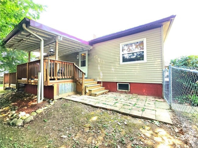 Building Photo - 820 Laurel St
