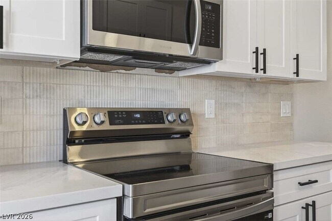 Building Photo - 6529 Pinon Pine Way
