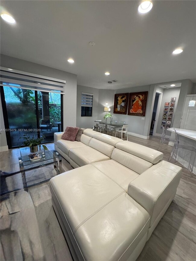 Building Photo - 2787 Center Ct Dr