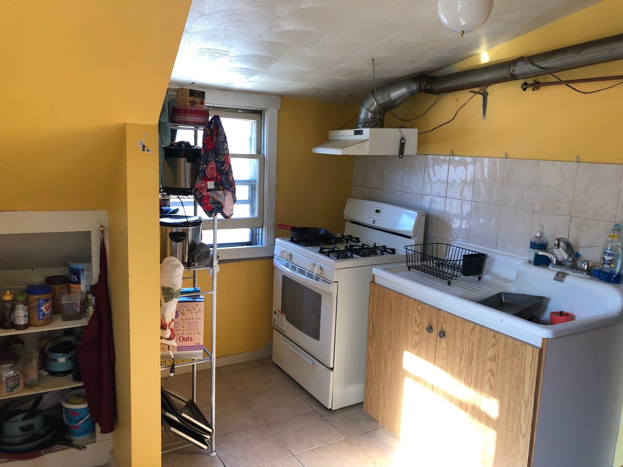 Building Photo - 904 Ackerman Ave