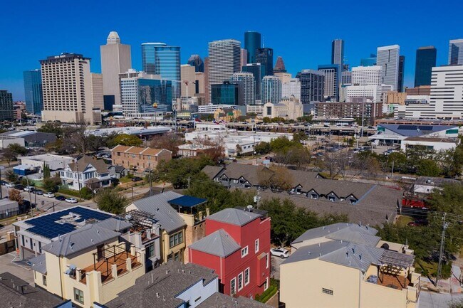 area view - 1316 Hadley St