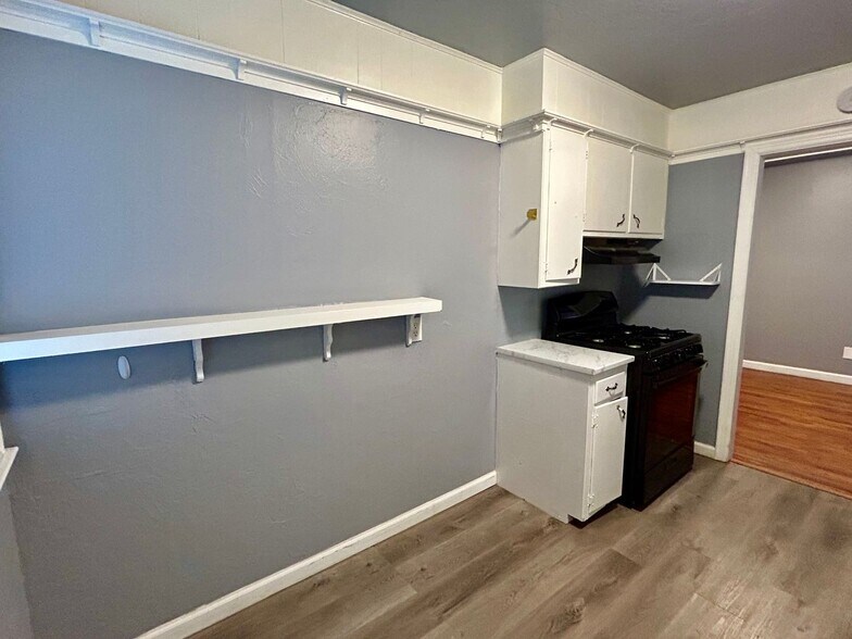 Building Photo - 3044 NW 28th St