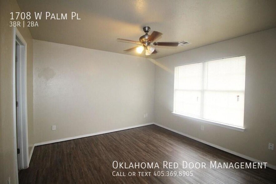 Building Photo - 1708 W Palm Pl