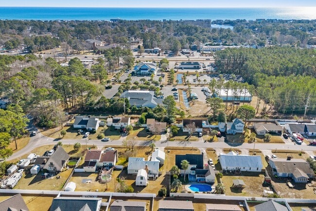 Building Photo - 505 Plantation Dr
