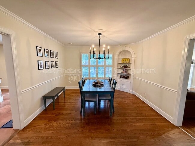 Building Photo - 7104 Catalonia Ave