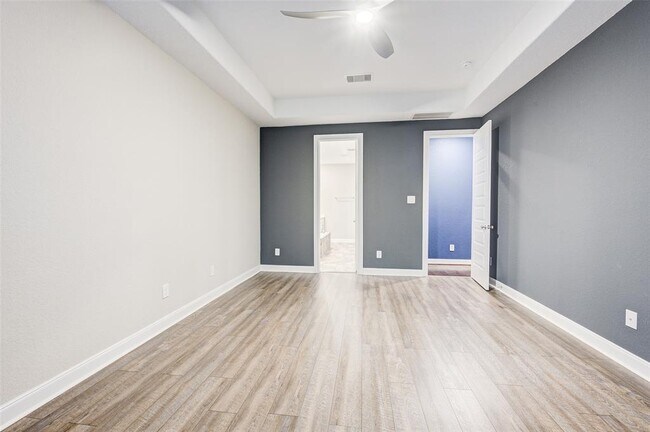 Building Photo - 14017 Northline Lake Dr
