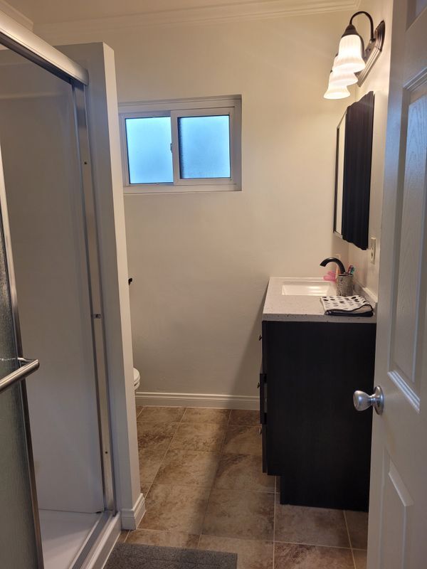 Building Photo - 10854 Marklein Ave