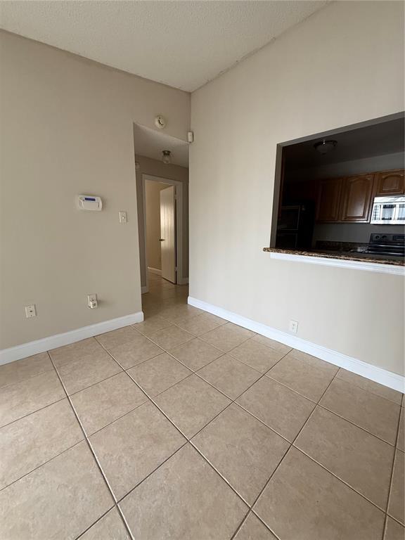 Building Photo - 3831 Bowline Cir