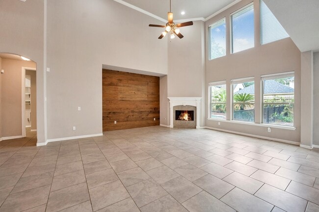 Building Photo - 6723 Mossridge Dr