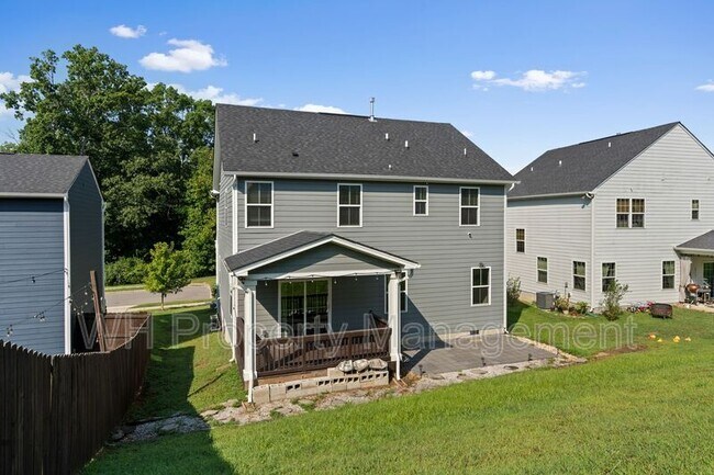 Building Photo - 441 Chinook Dr