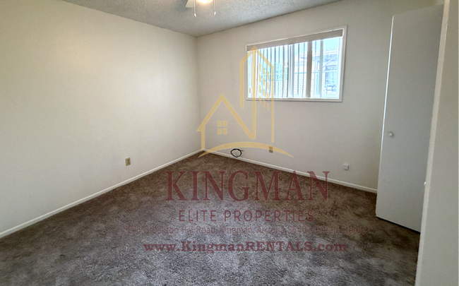 Building Photo - Spacious 3-Bedroom, 2-Bath Home Featuring Fresh Updates Throughout