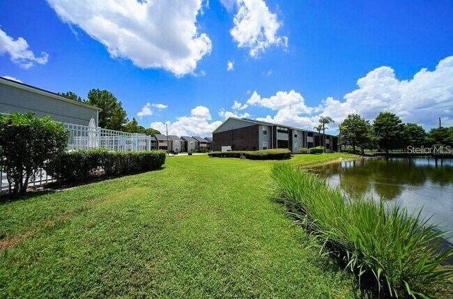 Building Photo - 1400 Gandy Blvd N