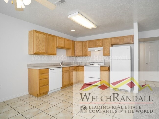 Building Photo - 1428 N 2575 E