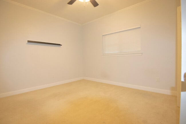 Building Photo - 4755 Monticello Dr
