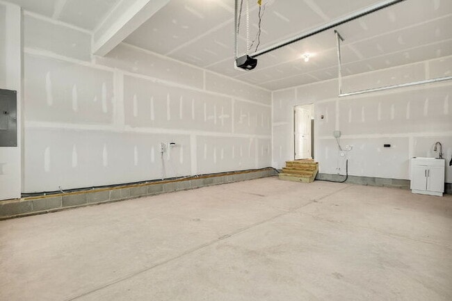Building Photo - Newly Built 4 Bedroom Home in Moseley with Community Amenities  – $2,995/mo