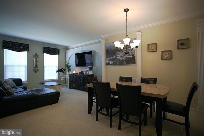 Building Photo - 4852 Cavallo Way