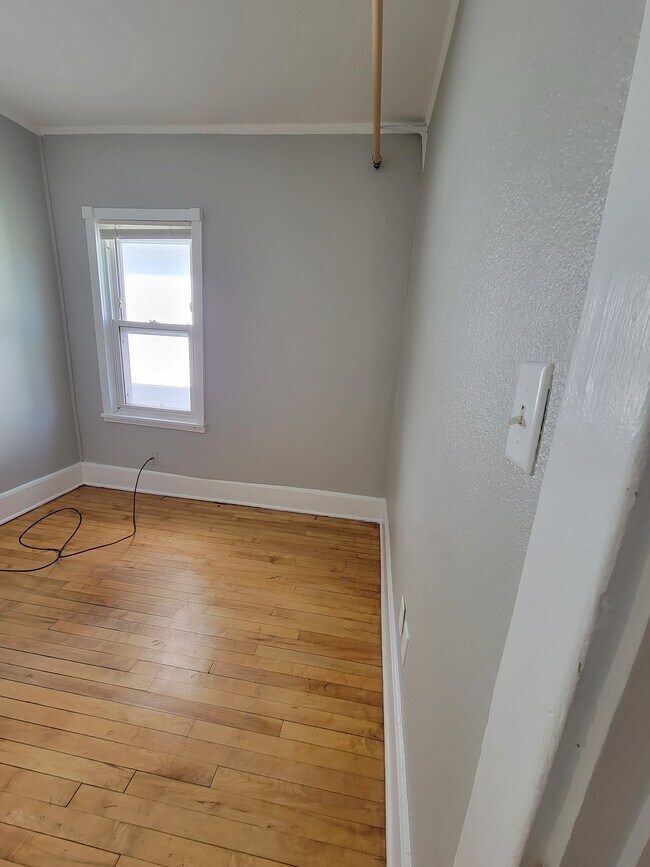 First Bedroom - 2840 N Bartlett Ave