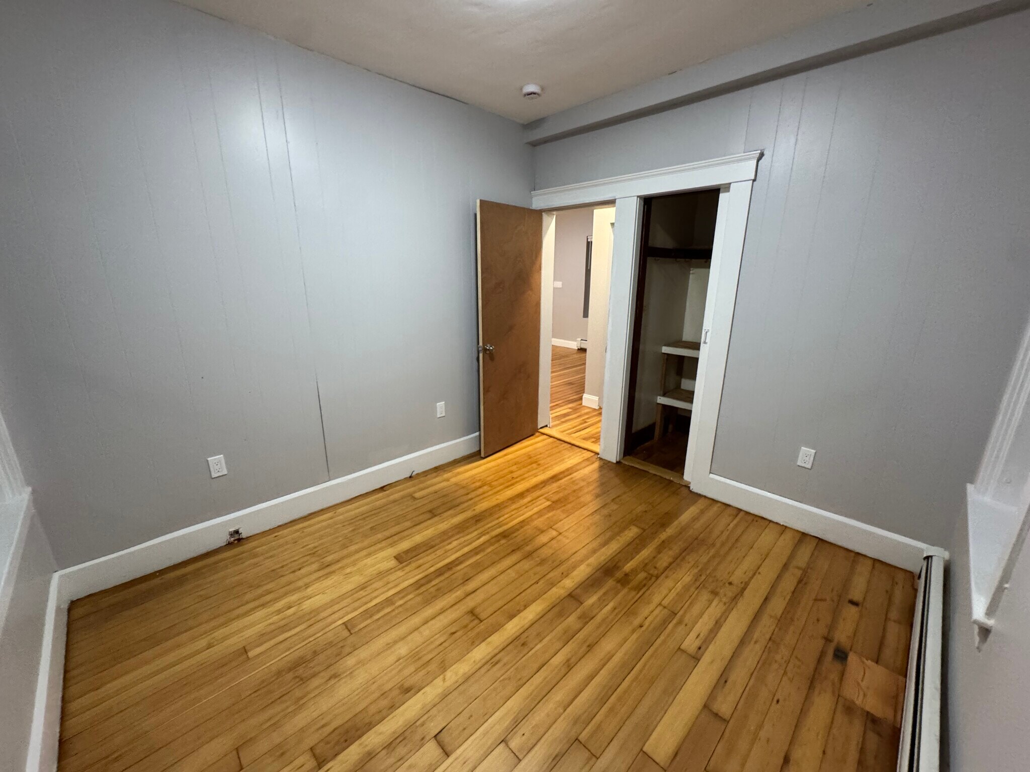 Building Photo - 70 Edwards St