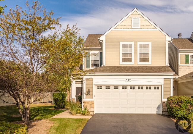 Building Photo - 577 Pinebrook Dr