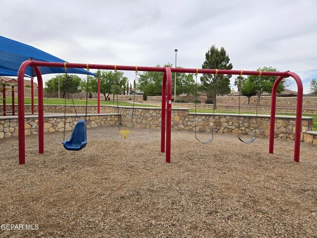 Building Photo - 12509 Twin Leaf Dr