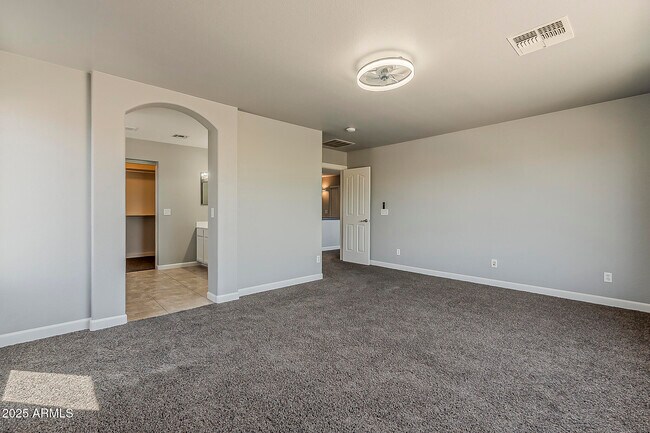 Building Photo - 21928 N Braden Rd