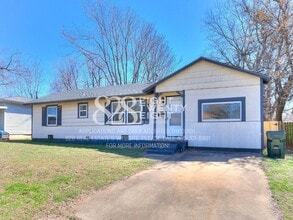 Building Photo - 3 Bed/1 Bath Single Family Home Available Now! Within 5 miles of TAFB!