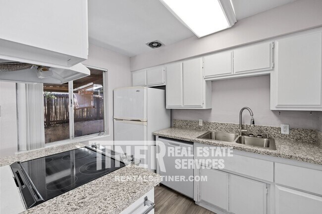 Building Photo - 7851 Winding Way