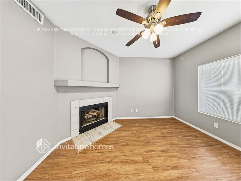 Building Photo - 16487 N 67th Dr