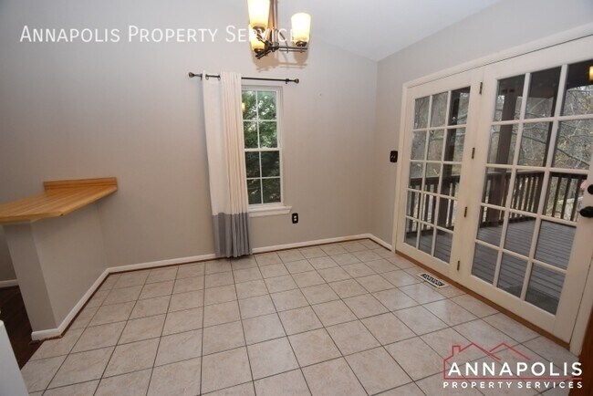 Building Photo - 130 Dennis Rd