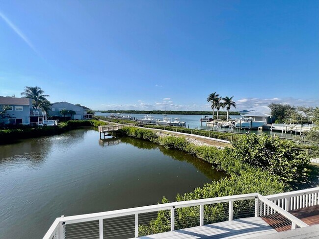 Building Photo - 2486 Harbour Cove Dr