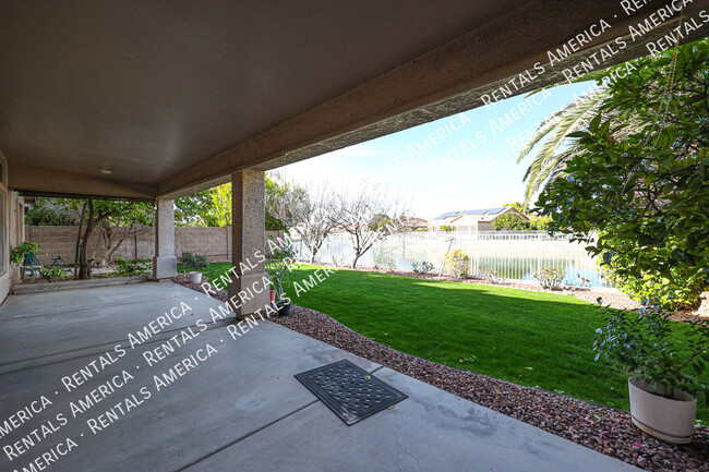 Building Photo - 10844 W Palm Ln