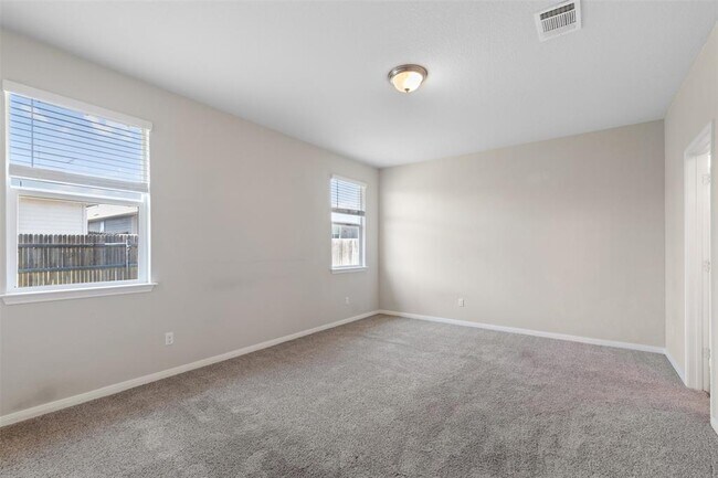 Building Photo - 116 Fair Anne Dr