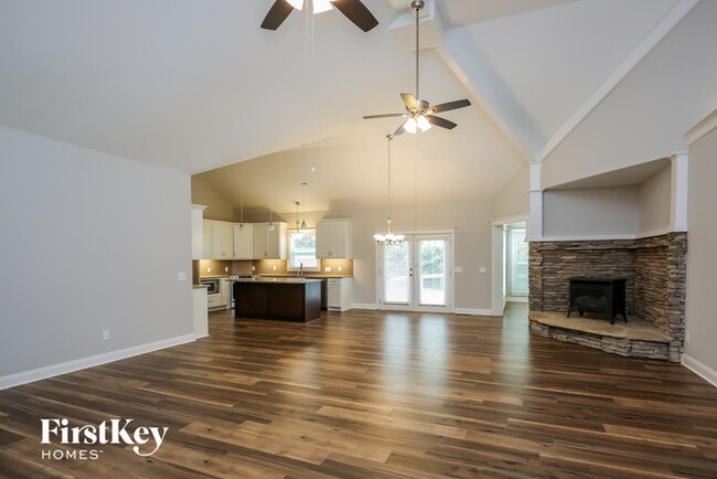 Building Photo - 3641 Cochran Rd