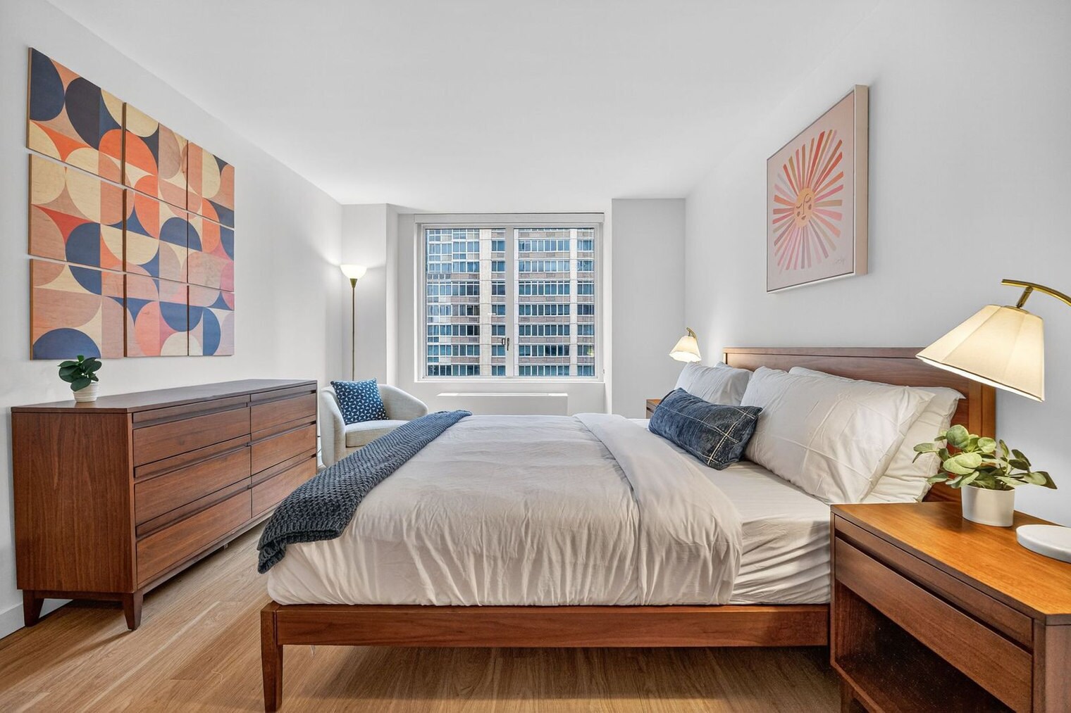 Building Photo - 68 W 37th St