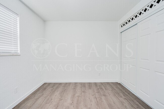 Building Photo - 301 Riverview Blvd