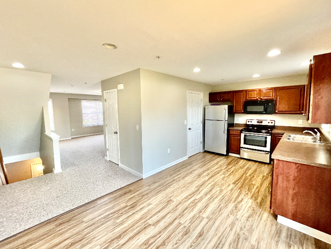 Building Photo - 123 High Pointe Dr