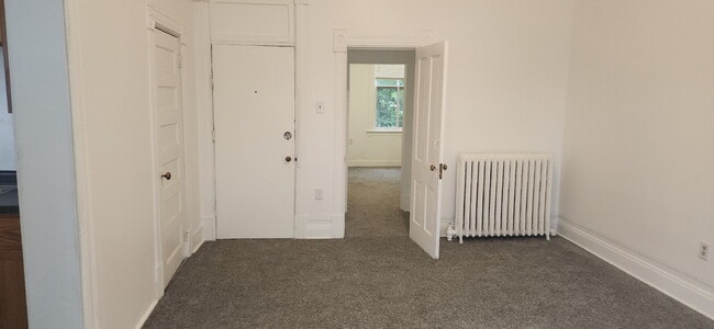 Building Photo - "Charming 1-Bedroom Haven in Duluth's Heart – Perfect Urban Retreat!" (accepts Section-8 tenants)