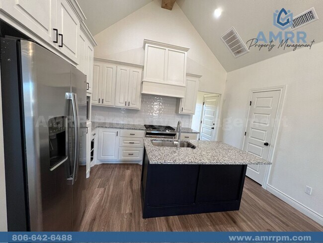 Building Photo - Easy Living with AMRR: Beautiful 4-Bedroom Home Near HEB