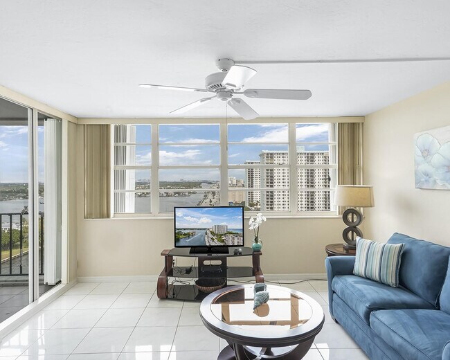 Building Photo - 1400 S Ocean Dr