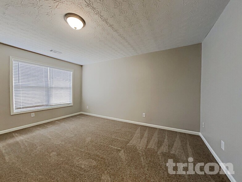 Building Photo - 104 Lantana Trail