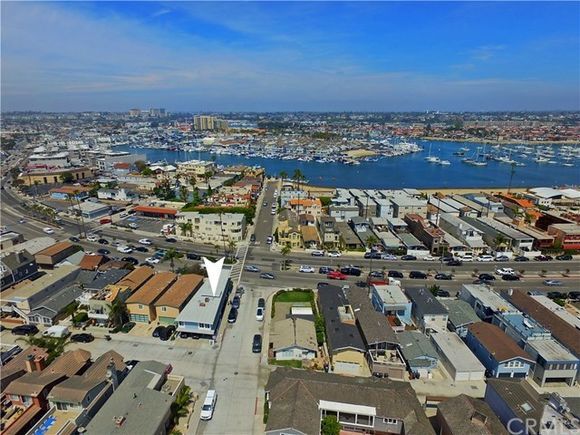 Building Photo - 111 19th St