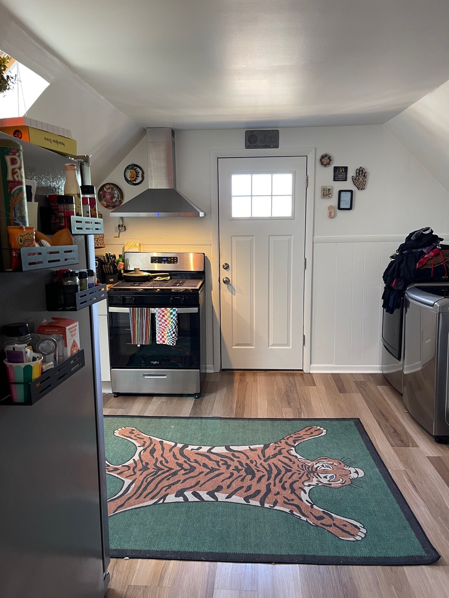 kitchen - 1300 W Addison St