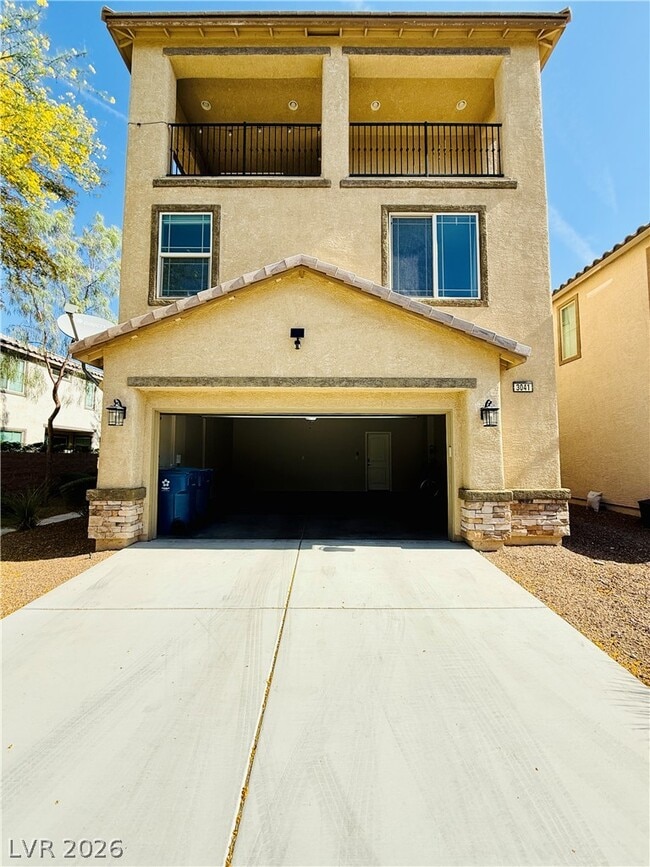 Building Photo - 3041 Savella Ave