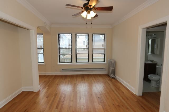 Building Photo - 4617 N Paulina St